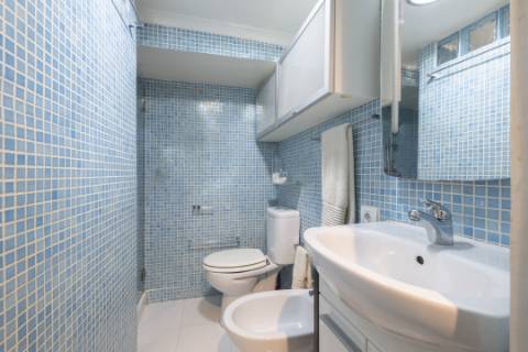 Prédio com 3 frações no coração de São Bento