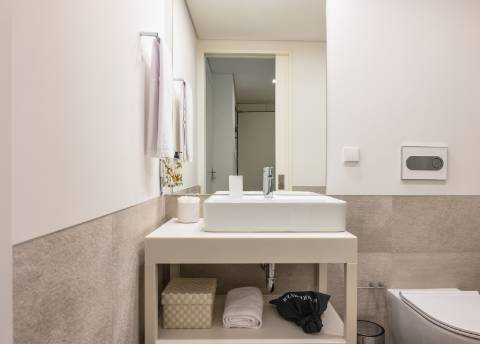 PALÁCIO DE FERVENÇA - OPORTUNIDADE DE INVESTIMENTO NO PORTO