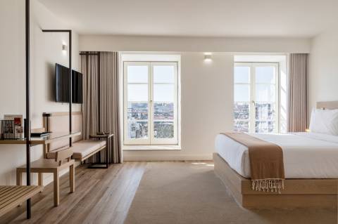 PALÁCIO DE FERVENÇA - OPORTUNIDADE DE INVESTIMENTO NO PORTO