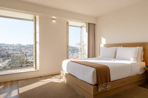 PALÁCIO DE FERVENÇA - OPORTUNIDADE DE INVESTIMENTO NO PORTO