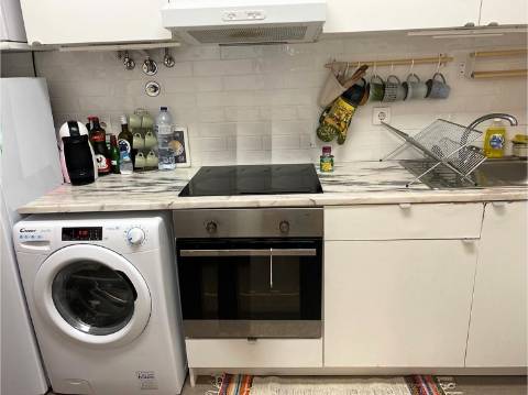 Apartamento T3 renovado no Bairro Alto em Lisboa- INVESTIDORES