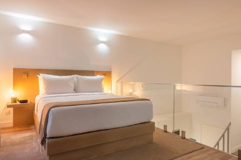 
PALÁCIO DE FERVENÇA - OPORTUNIDADE DE INVESTIMENTO NO PORTO
