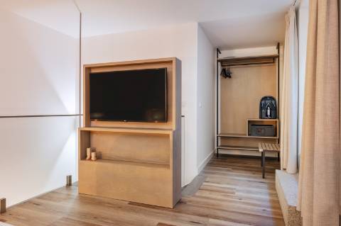 
PALÁCIO DE FERVENÇA - OPORTUNIDADE DE INVESTIMENTO NO PORTO
