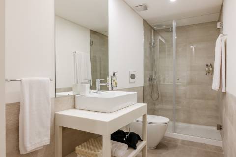 PALÁCIO DE FERVENÇA - OPORTUNIDADE DE INVESTIMENTO NO PORTO