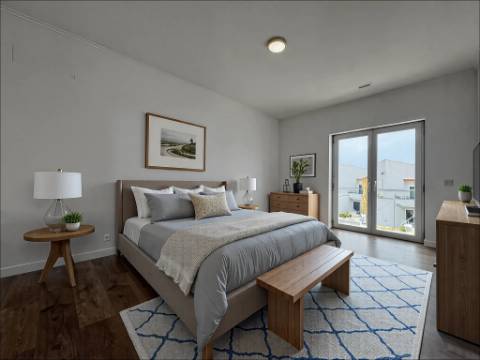 Moradia T3 com terraço e logradouro no centro da Ericeira