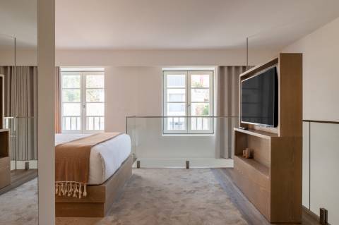 PALÁCIO DE FERVENÇA - OPORTUNIDADE DE INVESTIMENTO NO PORTO