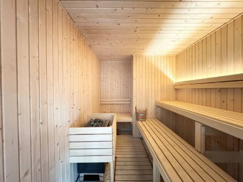 Apartamento T2 Duplex de Luxo - Condomínio ''Campo Grande 200''