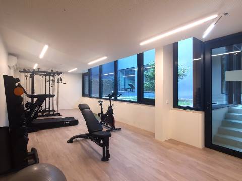 Apartamento T2 Duplex de Luxo - Condomínio ''Campo Grande 200''