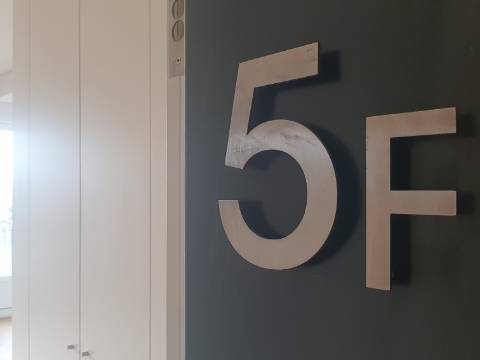 Apartamento T2 Duplex de Luxo - Condomínio ''Campo Grande 200''