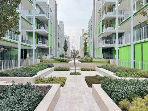 Viva o Tejo em Pleno - Apartamento T2 de Luxo com Terraço no Prata Riverside Village