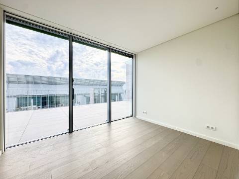 Viva o Tejo em Pleno - Apartamento T2 de Luxo com Terraço no Prata Riverside Village