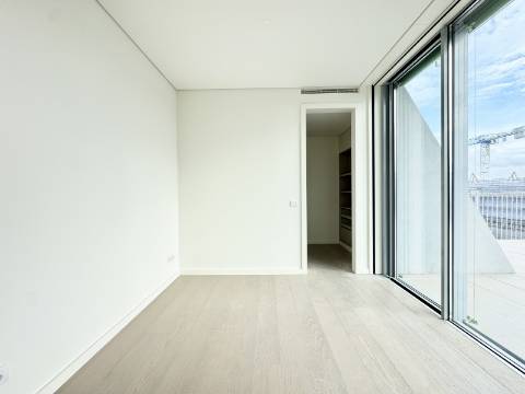 Viva o Tejo em Pleno - Apartamento T2 de Luxo com Terraço no Prata Riverside Village