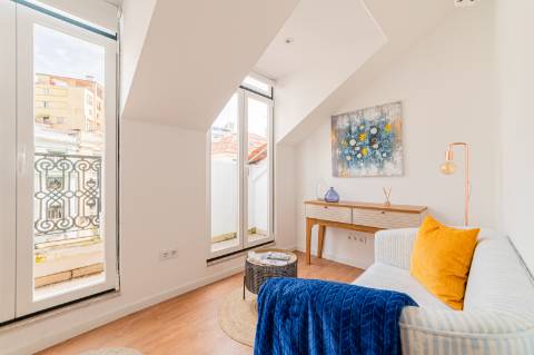 Apartamento Remodelado na Graça com Vista de Rio