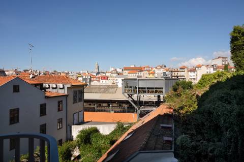 Apartamento T2 (T1+T0) no Marquesa Palace - Porto