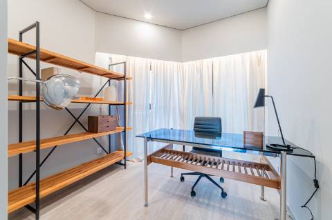 Apartamento T3 com espaçosa varanda estilo Pombalino - Av. da Liberdade, Lisboa