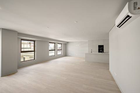 Apartamento Penthouse Duplex na Avenida da Liberdade - Elegância e Sofisticação