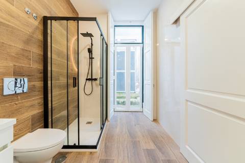 Apartamento em remodelação na zona da Graça