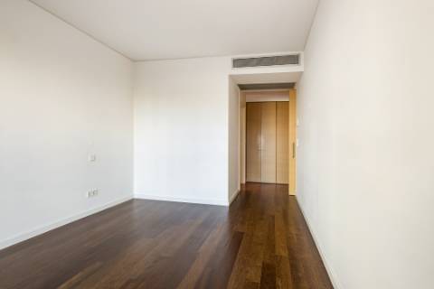 Apartamento T2 no Mais Campo Grande com varanda e 2 parqueamentos