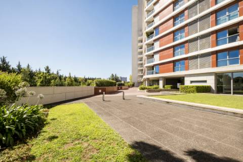 Apartamento T2 no Mais Campo Grande com varanda e 2 parqueamentos