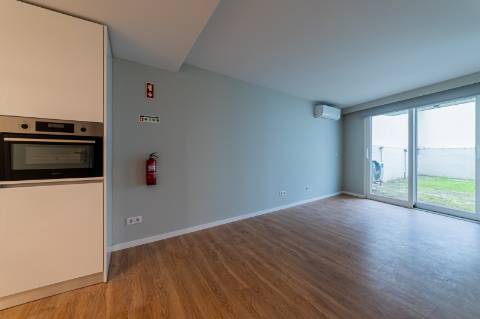 Apartamento T1 com terraço de 53 m2-Glória Studios