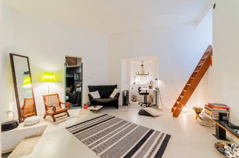 Espaço com História no Coração de Lisboa - Versatilidade e Charme no Largo dos Lóios