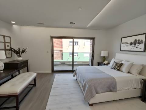 Apartamento T3 com Terraço Privativo e Estacionamento, Perto das Praias