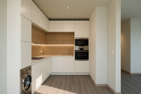 Apartamento T2 com vistas privilegiadas sobre o rio Tejo e excelente acessibilidade à capital