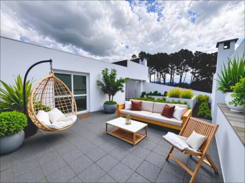 Moradia T4 na Cotovia, Sesimbra - Conforto, Espaço e Localização Privilegiada