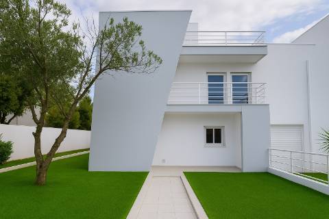 Moradia T4 na Cotovia, Sesimbra - Conforto, Espaço e Localização Privilegiada