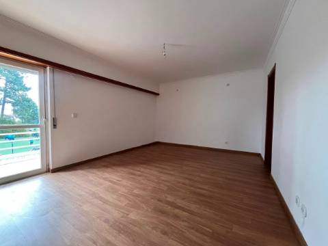 Moradia T4 na Cotovia, Sesimbra - Conforto, Espaço e Localização Privilegiada