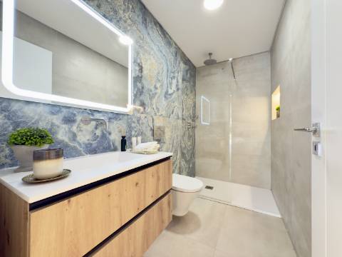 Moradia de Luxo T4 Térrea na Herdade da Aroeira | Piscina e Jardim Privativo