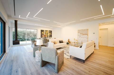 Moradia de Luxo T4 Térrea na Herdade da Aroeira | Piscina e Jardim Privativo