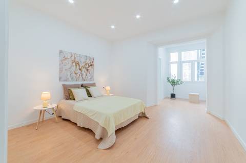 T3 em total Remodelação junto à Estação de Benfica