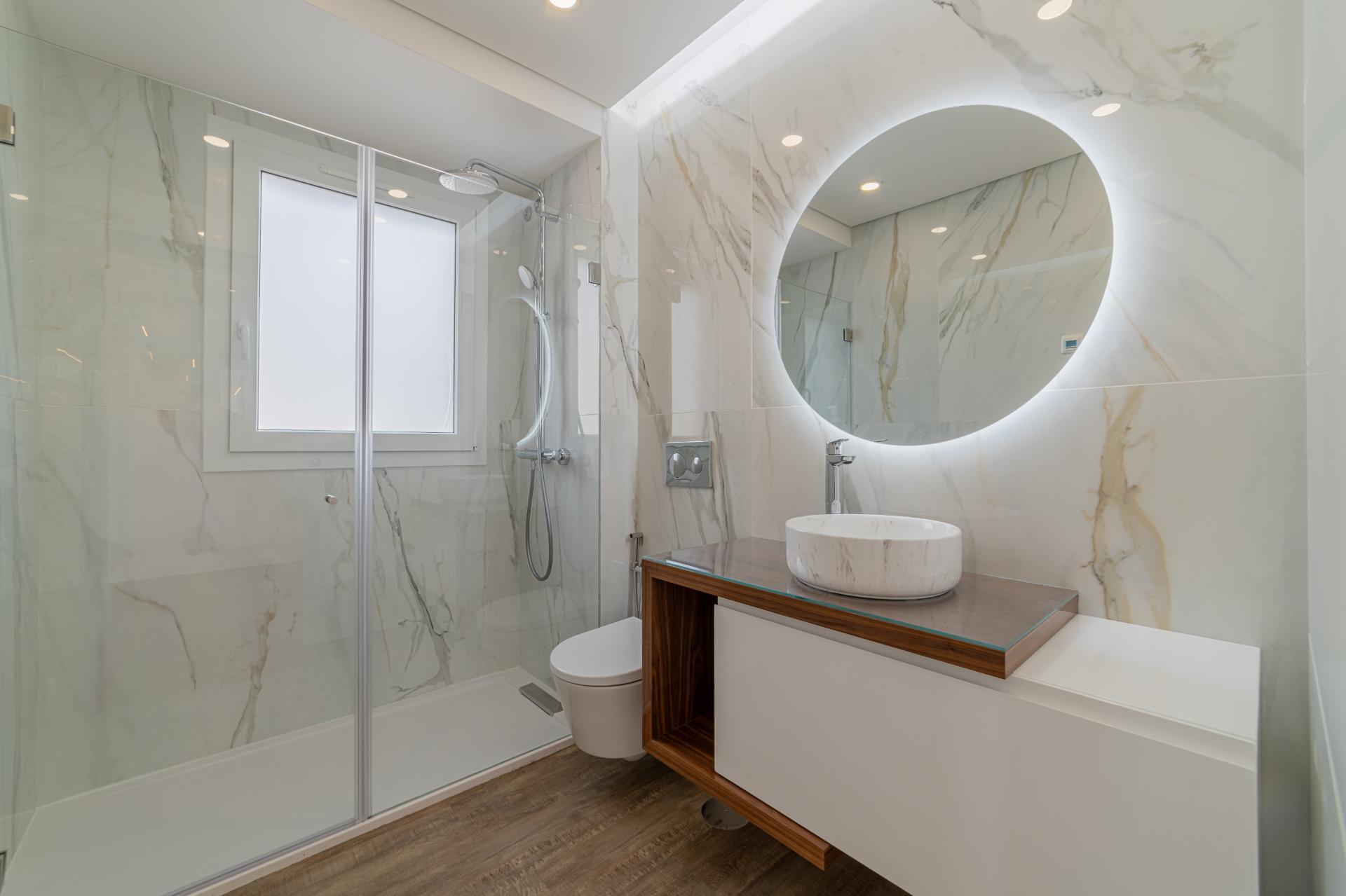 Viva o Luxo e a Exclusividade Moradia T4+1 na Charneca de Caparica