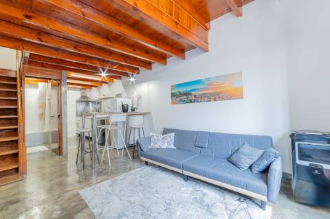 Apartamento Duplex de Charme na Costa do Castelo, Lisboa