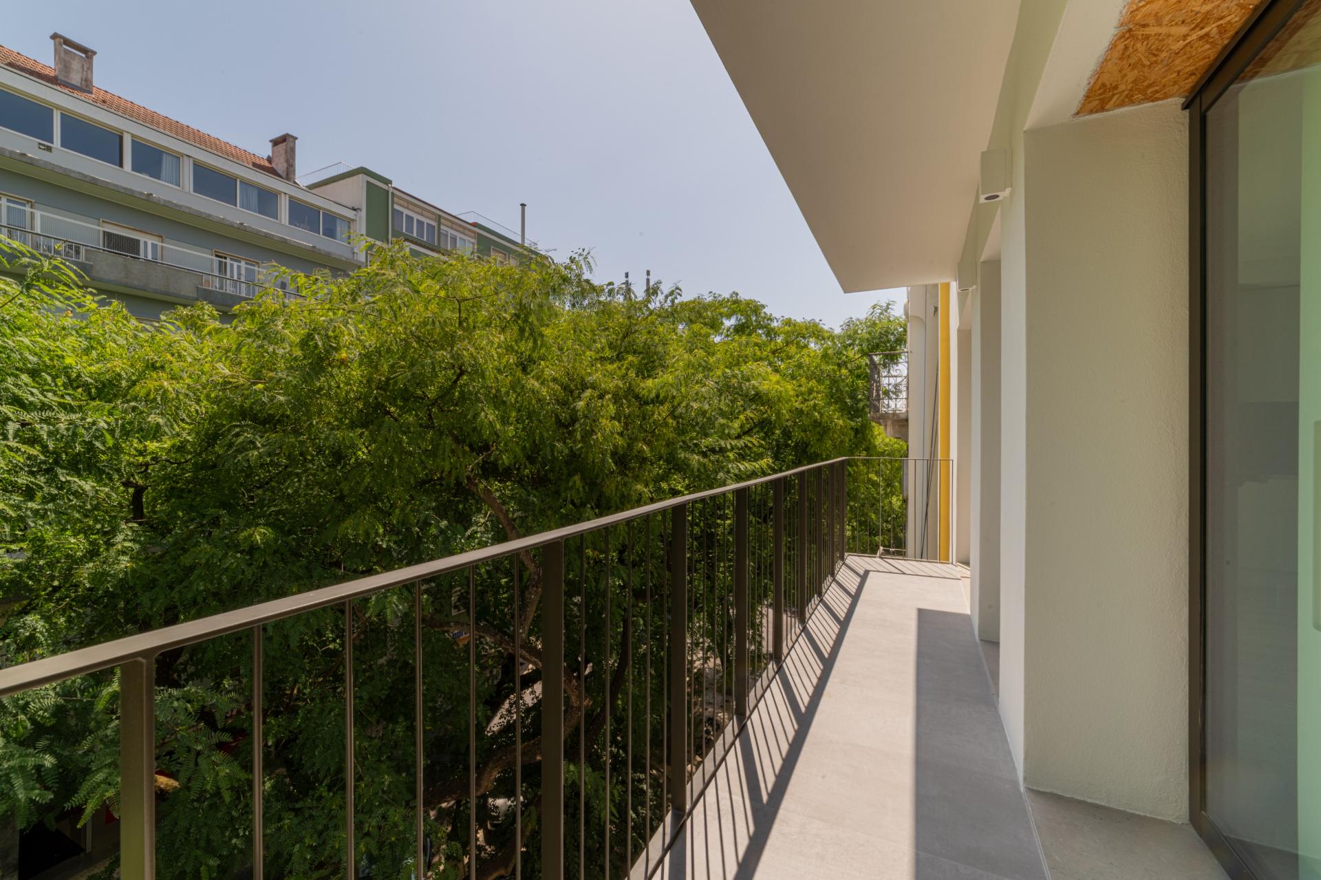 T1 com Varanda nas Avenidas Novas - Centralidade e Estilo no Coração de Lisboa