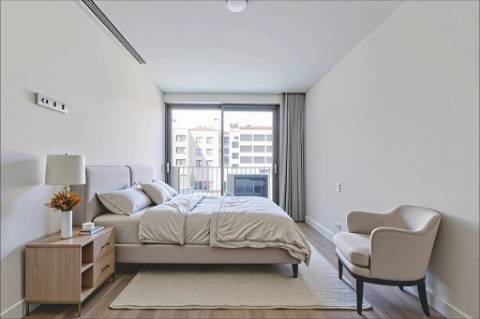 T2 com Terraço de 49 m² e Estacionamento nas Avenidas Novas