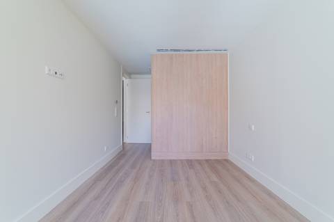 T2 com Terraço de 49 m² e Estacionamento nas Avenidas Novas