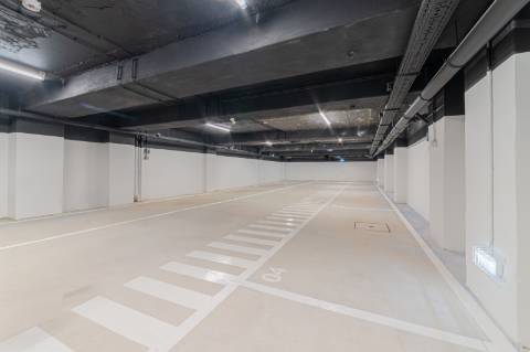 T2 com Terraço de 49 m² e Estacionamento nas Avenidas Novas