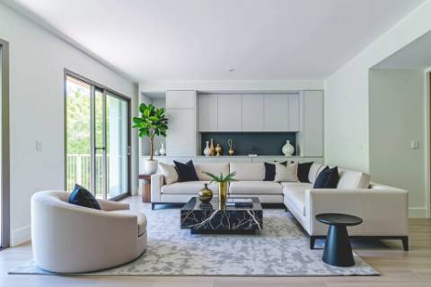 T1 com Varanda nas Avenidas Novas - Conforto e Estilo no Centro de Lisboa