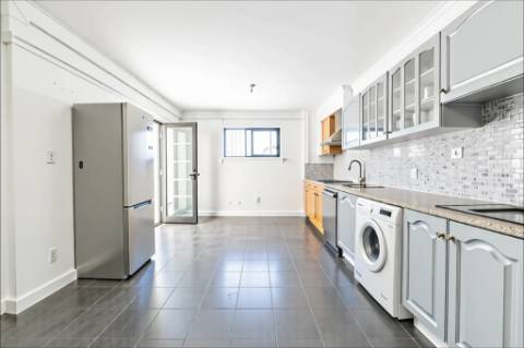 Moradia T3 + T2 Independente na Almoinha - Sesimbra