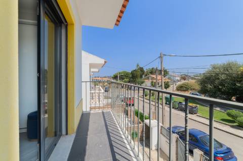 Moradia T3 + T2 Independente na Almoinha - Sesimbra