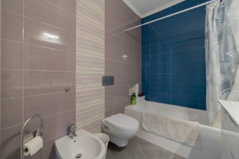 Moradia T3 + T2 Independente na Almoinha - Sesimbra