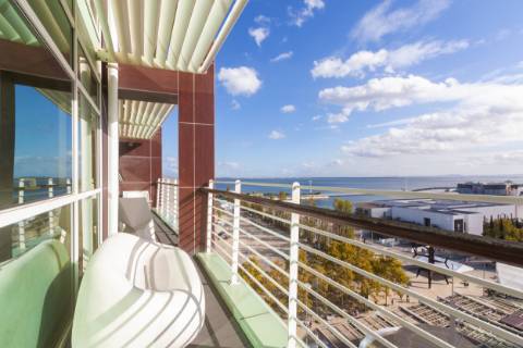 Apartamento T3 Duplex de Luxo com Vista Panorâmica sobre o Rio Tejo - Parque das Nações