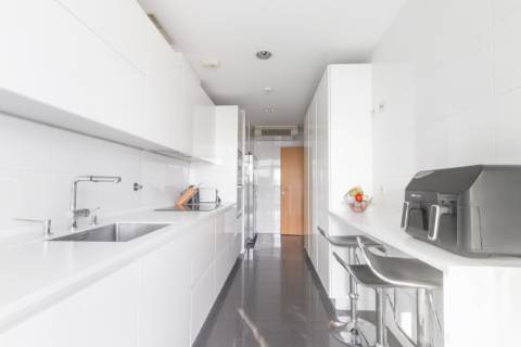 Apartamento T3 Duplex de Luxo com Vista Panorâmica sobre o Rio Tejo - Parque das Nações