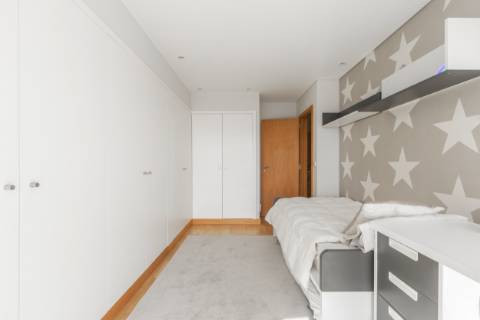 Apartamento T3 Duplex de Luxo com Vista Panorâmica sobre o Rio Tejo - Parque das Nações