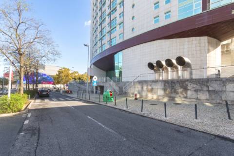 Apartamento T3 Duplex de Luxo com Vista Panorâmica sobre o Rio Tejo - Parque das Nações