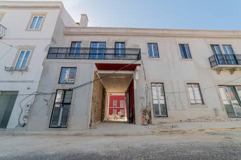 Apartamento T3 em condomínio fechado no Monte Estoril