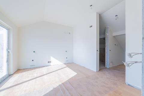 Apartamento T3 duplex no Condomínio Páteo Monte Estoril