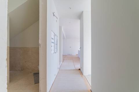 Apartamento T3 duplex no Condomínio Páteo Monte Estoril